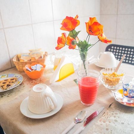 B&B Italo House 오페라 외부 사진