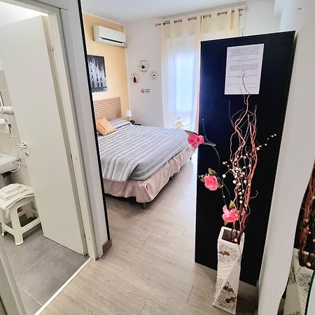 B&B Italo House 오페라 외부 사진